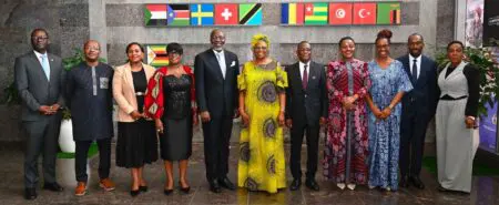 Dans ce sens, une réunion de travail a été tenue entre des responsables de la BAD et le président de la Commission de la CEDEAO, Omar Alieu Touray, occasion de voir la manière de faire progresser l'intégration régionale, compte tenu des récents développements et des dynamiques en cours dans la région de l'Afrique de l'Ouest, indique la BAD dans une note publiée sur son portail officiel.