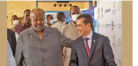 C’est l’inspecteur général de l’Etat, Hassan Issa Sultan qui a été nommé liquidateur du Fonds. Le décret l’investit de tous les pouvoirs pour assurer la gestion des activités du Fonds souverain et pour agir en son nom jusqu'à la clôture des opérations de liquidation. Cette décision a sans doute été suivie de près à Tunis, où le président Kaïs Saïed règne par la terreur après avoir neutralisé toutes les voix discordantes. En effet, la justice tunisienne, désormais aux bottes de Kaïs Saïed, avait lancé un mandat d’arrêt à l’encontre de l’ex-directeur du Fonds Souverain de Djibouti l’accusant de corruption liée à la gestion de la Société des Phosphates de Gafsa, la plus grande entreprise publique tunisienne.