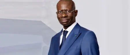 Major de promotion au concours de l’Inspection générale d’Etat, Boubacar Camara, a initié des réformes structurelles à la douane, des réformes qui ont contribué à la modernisation de cette administration. Il a notamment contribué à la conception d'une application de collecte électronique des documents portuaires et douaniers.