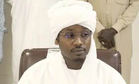 L’Autorité de régulation des communications électroniques et des postes (Arcep) a adressé cette mise en garde aux opérateurs lors d’une réunion tenue lundi 28 avril. Les principaux organes de sécurité du pays avaient pris part à cette rencontre : l’Agence nationale des titres sécurisés (Anats), l’Agence nationale de sécurité de l’Etat (Anse), la Direction générale du renseignement militaire (DGRM) et la Direction générale des renseignements et investigations (DGRI).