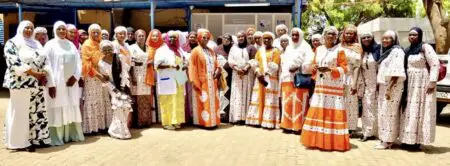 Niger | Banque Atlantique soutient la santé maternelle Le 13 mai 2025, Banque Atlantique Niger a célébré la Journée Nationale de la Femme Nigérienne en plaçant la solidarité au cœur de son action. Aux côtés des responsables du Centre National de Référence de la Drépanocytose (CNRD) de Niamey et du personnel médical, les collaboratrices de la banque ont pris part à une cérémonie de remise de dons essentiels.