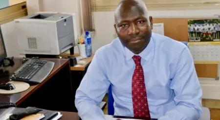 Les autorités ont évité le piège de ne viser que la capitale et quelques métropoles comme le font souvent les pouvoirs publics en Afrique. En effet, plusieurs villes secondaires bénéficieront de chantiers dont les appels d'offres sont donnés pour imminents : Il s’agit d’Oyem, Lambaréné, Koulamoutou, Franceville, Mouila, Lebamba et de Ndendé. En plus de la construction et de la réhabilitation d’infrastructures telles que les routes, les écoles et les espaces verts, Libreville insiste aussi sur les ouvrages de protection pour protéger la population contre le risque d’inondation.