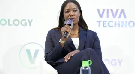 Après avoir vécu 13 ans dans la Silicon Valley, je l'ai quittée en 2019, contrariée par le fait que «les esprits les plus brillants de la Silicon Valley s'affairent à résoudre les problèmes des riches, qui n'en ont pas vraiment» (pour citer Sam Pitroda). À l'inverse, comme le souligne Kate Kallot, fondatrice et directrice générale d’Aminj, l'Afrique possède les trois piliers propices aux innovations technologiques à fort impact : - Besoins socio-économiques et écologiques pressants ; - Ressources rares (capital, énergie, données) ; - Immense réservoir de talents informatiques de haute qualité inexploités.