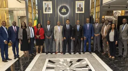 «La NBE (National Bank of Ethiopia) est très heureuse de déclarer que le secteur bancaire éthiopien est désormais ouvert à la participation étrangère et que les demandes de licences des banques et investisseurs étrangers peuvent être déposées à partir d'aujourd'hui.»