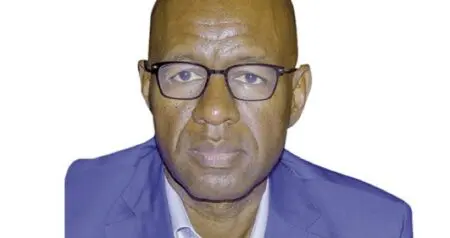 Sénégal | Grande distribution : CFAO cède huit magasins au groupe sénégalais EDK pour recentrer sa stratégie en Afrique de l’Ouest Lundi 21 juillet, le groupe a annoncé la cession de huit magasins au Sénégal- cinq Supeco et trois Carrefour Market - au groupe sénégalais EDK, déjà propriétaire du réseau Lowprice. Cette décision s’inscrit dans le recentrage de CFAO sur le développement de ses enseignes Carrefour (hypermarchés) et Carrefour Market (supermarchés), ainsi que de ses centres commerciaux PlaYce, notamment en Côte d’Ivoire et au Cameroun.