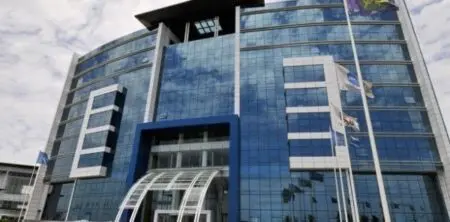 Cette opération a permis à ZIH, un groupe togolais spécialisé dans le secteur de l'énergie, de reprendre les actifs stratégiques de Petrogal Guinée-Bissau et de ses filiales.   Dans le cadre de son engagement à répondre aux mutations du secteur énergétique africain, Ecobank a accompagné ZIH dans l'acquisition des participations du groupe portugais Galp Energia dans Petrogal GB.