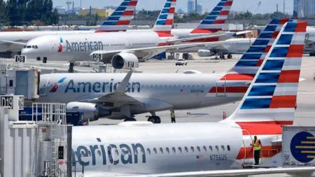 Pour autant les plus gros transporteurs sont sans conteste américains et le choix entre American Airlines, United Airlines et Delta Airlines est fluctuant d’une année sur l’autre. En Europe le groupe Lufthansa avec ses filiales allemandes, et les transporteurs nationaux suisse, autrichien, et belge, sans compter la très grosse participation dans la compagnie nationale italienne, pèse d’un très grand poids d’autant plus qu’il se dirige vers un management centralisé. Néanmoins, je me rends au consensus actuel qui attribue à American Airlines Group le titre de premier transporteur aérien au monde.