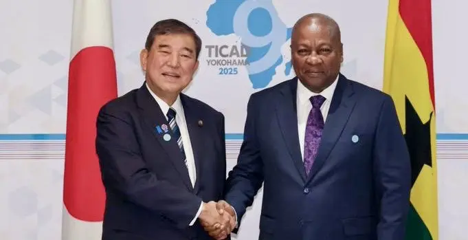 Ghana | Confiance renouvelée des investisseurs Les retombées du déplacement du Président ghanéen John Dramani Mahama en Asie ont été concluantes. La confiance renouvelée des investisseurs asiatiques dans l’économe ghanéenne se traduit matériellement. Mobilisation au Japon et à Singapour de plus d’1 milliard de dollars dans l’agroalimentaire, les infrastructures, la technologie et le capital humain. En témoignent l’expansion de Toyota, le projet d’investissement dans un hôtel Shangri-La et la formation en IA de 300 000 jeunes.