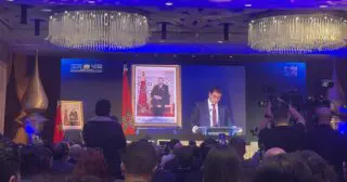 Mercredi 8 octobre, le rideau s’est levé à Casablanca sur un événement sans précédent : les premières Assises nationales de la publicité, placées sous le signe d’une refondation stratégique du secteur. Portée par le ministère de la Jeunesse, de la Culture et de la Communication, cette initiative marque une volonté claire de repositionner la publicité comme un levier clé de souveraineté culturelle et économique dans un paysage bouleversé par la révolution numérique.