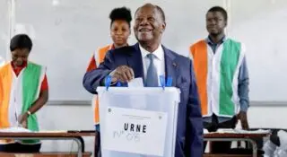 Dans certaines circonscriptions loin de ses bastions du nord du pays, il réalise un carton plein. Le principal parti d'opposition, le Parti Démocratique de Côte d’Ivoire dirigé par l'ancien PDG du Crédit Suisse, Tidjane Thiam, a perdu la moitié de ses sièges selon les résultats provisoires tandis que le parti de l’ex-président Laurent Gbagbo avait boycotté ce scrutin.