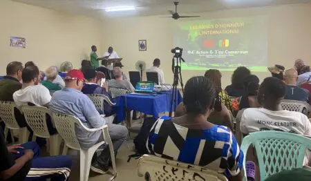 Santé rurale | Mouanko-Salé : une coopération maroco-camerounaise qui transforme des vies Du 30 novembre au 5 décembre 2025, la commune de Mouanko, au Cameroun, a vécu au rythme d’une vaste campagne gratuite de santé publique. Cette initiative est le fruit de la coopération sanitaire entre la commune camerounaise et le Conseil préfectoral de Salé, au Maroc, dans le cadre d’un projet financé par le Fonds d’Appui à la Coopération Décentralisée Internationale (FACDI) du ministère de l’Intérieur marocain.