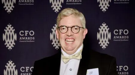 Kenya | Banques : le schéma d’acquisition de NCBA Group par Nedbank La parité d’échange a été fixée sur la base du cours boursier de Nedbank, soit 250 rands par action, a indiqué la banque sud-africaine dans un communiqué. Si la banque kényane intègre le groupe Nedbank, elle deviendra l'un des plus grands établissements de services financiers d'Afrique de l'Est, tout en conservant sa marque (NCBA), son équipe dirigeante locale et sa cotation distincte.