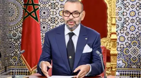 “Cette édition de la compétition continentale fera date, car au-delà de ses excellents résultats sportifs, elle aura permis de mesurer le bond qualitatif que le Royaume a réalisé sur la voie du développement et du progrès, fruit d’une vision de long terme et d’un modèle marocain singulier et performant qui place le citoyen au centre de toutes les ambitions,” s’est félicité le Souverain marocain dans un communiqué publié ce jeudi 22 janvier par le Cabinet Royal.