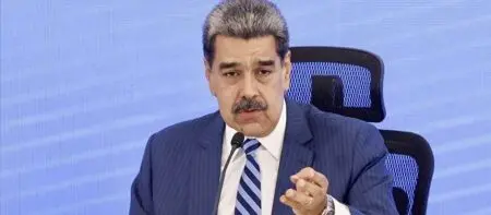 Venezuela | Attaque sur Caracas : Donald Trump affirme que Nicolas Maduro a été « capturé et exfiltré » du pays L'armée américaine est à l'origine d'une série de frappes menées tôt samedi contre la capitale vénézuélienne, Caracas, rapportent des médias américains. CBS News et Fox News ont cité des responsables anonymes de l'administration du président américain, Donald Trump, confirmant l'implication de forces américaines.