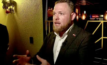 Un signal d’alerte de plus pour les républicains. Dans le très conservateur État du Texas, c’est bien un démocrate qui s’est imposé lors d’une élection partielle au Sénat, dans un district qui était resté jusque-là un bastion du parti de Donald Trump.