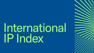 Le Maroc s’impose, pour la quatrième année consécutive, comme le pays africain le plus performant en matière de protection de la propriété intellectuelle, selon l’édition 2026 de l’International Intellectual Property Index, publié par le Global Innovation Policy Center, un think tank affilié à la Chambre de commerce des États-Unis. Avec un score de 59,19 points sur 100, le Royaume occupe la 22e place sur 55 économies représentant près de 90 % du PIB mondial. Ce classement repose sur 53 indicateurs couvrant notamment les brevets, les droits d’auteur, les marques, les dessins et modèles, ainsi que l’application des réglementations et l’adhésion aux traités internationaux.