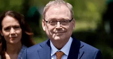 Tensions géopolitiques | Engrais : Washington se tourne vers le Maroc pour sécuriser ses approvisionnements Les États-Unis intensifient leurs efforts pour sécuriser leurs approvisionnements en engrais dans un contexte de fortes perturbations internationales. Selon des déclarations de Kevin Hassett, conseiller économique à la Maison-Blanche, rapportées par Reuters le 17 mars.