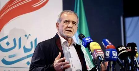 Des frappes pendant une semaine... puis des excuses. Le président iranien Masoud Pezeshkian a affirmé ce samedi 7 mars que ses voisins du Golfe ne seraient plus attaqués par l'Iran, sauf si des frappes étaient tirées depuis ces pays.