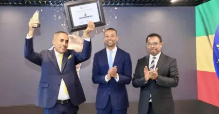 Pour Tilahun Kassahun, Directeur général de la Bourse d’Addis-Abeba cité par notre confrère Ecofin, «ce jalon valide l’écosystème de marché» que les autorités tentent de bâtir sur les ruines d’une économie longtemps administrée.