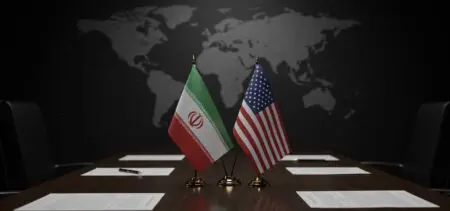 Moyen-Orient | Bases aux négociations : les dessous des 10 points du Plan de paix de l’Iran Non-agression, levée des sanctions… Voici ce que demande le régime de Téhéran. Islamabad assure que les deux parties sont "très avancées dans la conclusion d'un accord définitif concernant une paix durable avec l'Iran et la paix au Moyen-Orient.” Sur son réseau Truth Social, Donald Trump indique avoir “reçu une proposition en 10 points de la part" de Téhéran avec qui les États-Unis viennent de s'accorder sur un cessez-le-feu de deux semaines. “Nous estimons qu'il s'agit d'une base viable pour les négociations”, souligne le président américain.