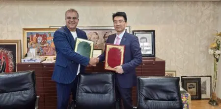 C’est un accord conclu loin des projecteurs, mais aux implications potentiellement structurantes pour le paysage énergétique africain. Marita Group, conglomérat marocain basé à Rabat, et Sinoma Tech Holding, acteur chinois de la transition énergétique et digitale, ont signé un mémorandum d’entente (MoU) en vue de développer conjointement des projets d’énergies renouvelables.