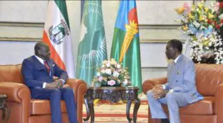 En déplacement en Guinée équatoriale, Ousmane Diagana a marqué une étape importante dans les relations entre ce pays pétrolier de l’Afrique Centrale et le Groupe de la Banque mondiale. Cette visite intervient dans un contexte de renforcement du partenariat bilatéral, illustré par «l'ouverture récente de notre première représentation locale à Malabo et la préparation en cours de notre premier Cadre de partenariat pays», souligne-t-il.