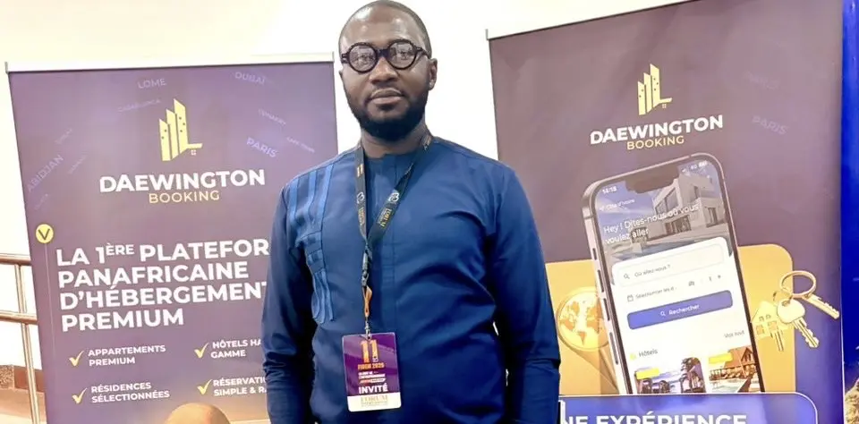 Le 24 mars 2026 restera une date charnière pour l’écosystème «Tech» continental. C’est dans le cadre prestigieux du Forum International pour le Développement de l’Entrepreneuriat en Afrique (FIDEM) que la startup Daewington Booking a dévoilé son offensive : la première solution panafricaine structurée dédiée exclusivement à l’hébergement de prestige.