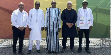 Nouvelle étape dans la stratégie africaine de Cegelec. À travers sa filiale VINCI Energies Guinée, l’entreprise décroche un contrat majeur auprès du ministère guinéen de l’Énergie, portant sur un investissement de plus de deux milliards de dirhams. Ce projet structurant illustre la montée en puissance du savoir-faire marocain à l’international, capable de concevoir et de livrer des infrastructures énergétiques intégrées, depuis la production jusqu’au transport de l’électricité.