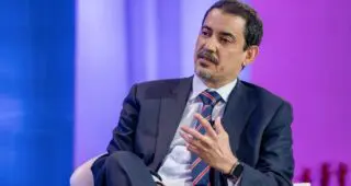 «J’ai fait part au conseil d’administration de mon intention de nommer M. Zeine Zeidane au poste de directeur du département Afrique », a déclaré Mme Georgieva dans un communiqué du FMI. La patronne du FMI ajoute : « Zeine mettra sa connaissance approfondie de l’institution, son sens du discernement et sa grande expérience en élaboration des politiques au service du département Afrique, qui continue de répondre à la demande croissante des pays subsahariens de conseils stratégiques, de financements et de développement des capacités sur mesure.»