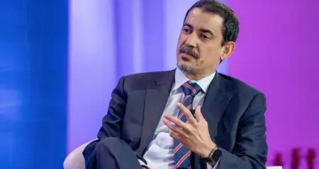 «J’ai fait part au conseil d’administration de mon intention de nommer M. Zeine Zeidane au poste de directeur du département Afrique », a déclaré Mme Georgieva dans un communiqué du FMI. La patronne du FMI ajoute : « Zeine mettra sa connaissance approfondie de l’institution, son sens du discernement et sa grande expérience en élaboration des politiques au service du département Afrique, qui continue de répondre à la demande croissante des pays subsahariens de conseils stratégiques, de financements et de développement des capacités sur mesure.»