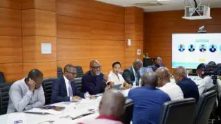 « Au-delà des chiffres et de la communication, notre rôle est de faire un diagnostic des économies où nous sommes et de prendre position », a résumé Paul-Harry Aithnard, directeur général d'Ecobank Côte d'Ivoire. En effet, la banque mise sur les infrastructures, jugées indispensables à l'émergence de l'économie ivoirienne.