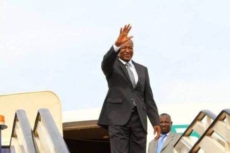 Blaise Compaoré à son départ d'Abidjan vers Casablanca