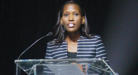 Clair Mathe-Lisenda, Manager Senior chez IPRO