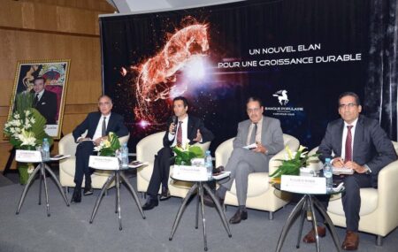Banque Centrale Populaire. L’activité en Afrique subsaharienne en forme Mohamed Benchaaboun, PDG de la BCP, entouré par le management du Groupe