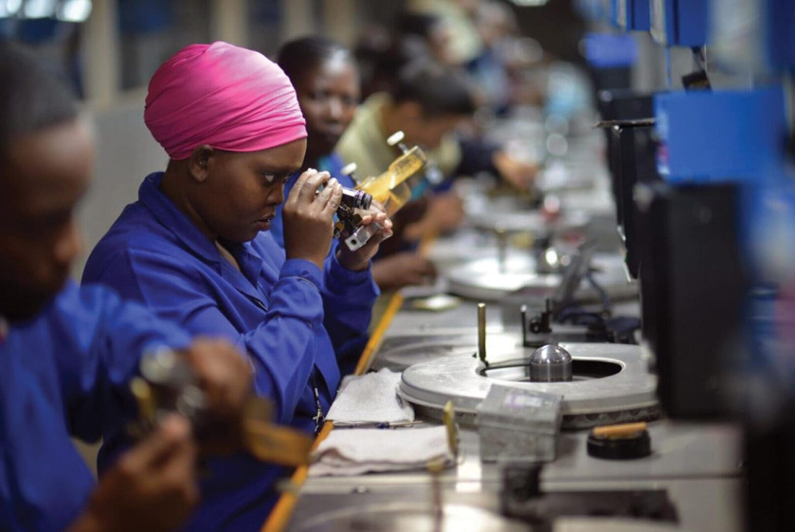 Une entreprise de taille et de polissage de diamants, au Botswana