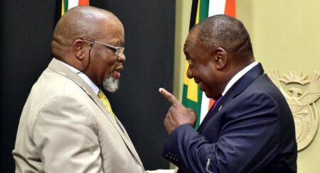 Gwede Mantashe, ministre sud-africain de l’Energie et des ressources minières et Cyril Ramaphosa, le Président de l’Afrique du Sud