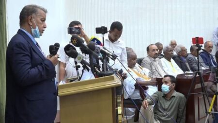 onférence de presse des 60 avocats chargés de récupérer l’argent du peuple