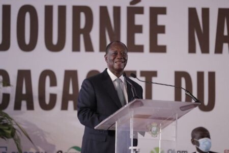 Le Président ivoirien Alassane Ouattara ouvrant la 7e édition de la Journée nationale du cacao et du chocolat