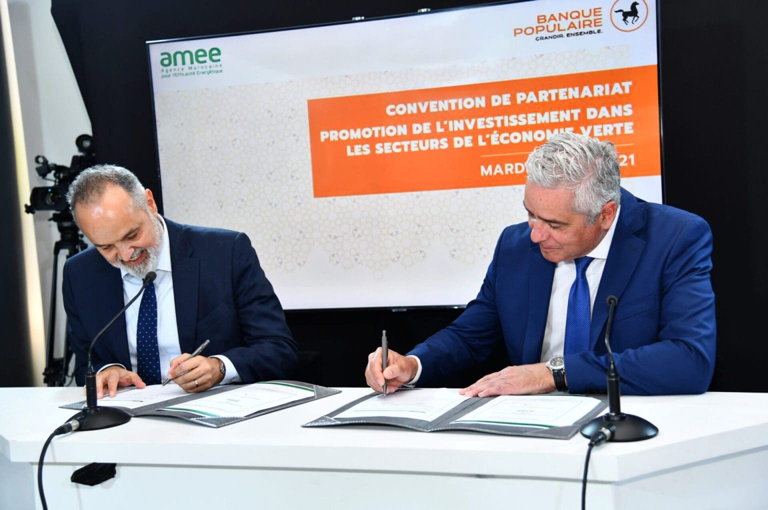 Maroc : Signature d’une convention de partenariat entre le Groupe BCP et AMEE
