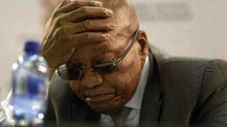 Afrique du Sud : L’ex-Président Jacob Zuma exclu des prochaines élections La Commission électorale a indiqué qu’un candidat peut être disqualifié s'il a été condamné à plus de 12 mois de prison sans possibilité d'amende. En 2021, l’ancien Président a été condamné à 15 mois de prison ferme après avoir été reconnu coupable d’outrage au tribunal pour son refus de témoigner devant la Commission judiciaire d’enquête sur la capture de l’Etat.