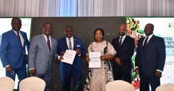Siege de lICCIG a Accra accord signe par les deux ministres ivoirien et ghaneen Kobenan Kouassi Adjoumani et le Docteur Owusu Afriyie Akoto 1