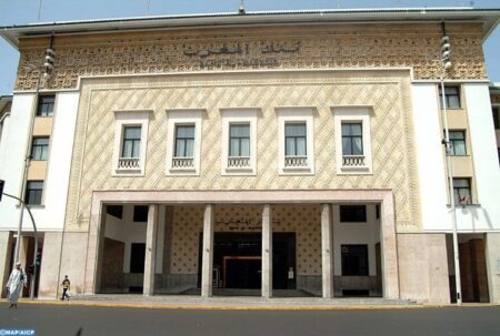 Selon les projections de Bank Al-Maghrib, l’inflation terminera l’année 2025 sur une moyenne autour de 1% avant de s’établir à 1,8% en 2026. Ces perspectives restent entourées de fortes incertitudes liées notamment, au plan externe, aux politiques commerciales et aux implications des conflits et des tensions géopolitiques, et au niveau interne, à l’évolution de l’offre des produits agricoles.