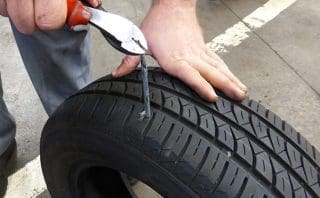 Automobile : Une arme anti-crevaison des pneus sur les routes africaines Pneumatiques