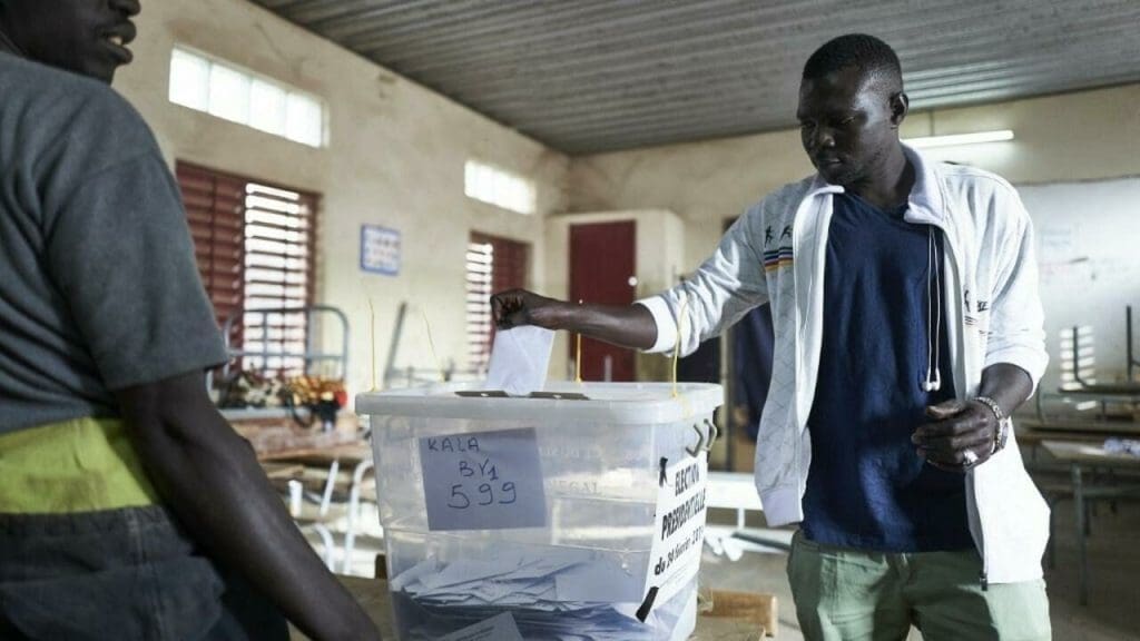 Sénégal : cinglant revers électoral pour le pouvoir dans les grandes villes