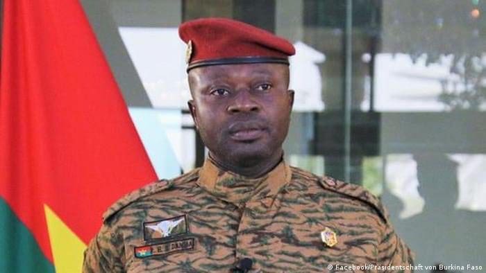 Burkina Faso : Une transition de 30 mois proposée à la junte