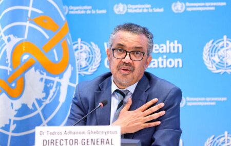 "La méningite est un ennemi ancien et mortel, mais ce nouveau vaccin pourrait changer le cours de la maladie, en empêchant de nouvelles épidémies et en sauvant de nombreuses vies", a déclaré le directeur général de l'OMS, le Dr. Tedros Adhanom Ghebreyesus, dans un communiqué.