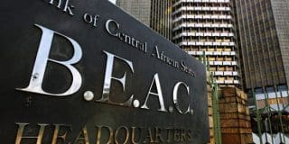 Lors du premier appel d'offres du 7 juillet dernier, la Banque centrale a servi 440 milliards FCFA, pour une demande 497 milliards par une dizaine de banques, soit un taux de souscription de 112,95%. Une semaine plus tard, le 14 juillet, au deuxième appel d'offres, l’institut d’émission a mobilisé 500 milliards FCFA, intégralement absorbés par les 12 banques participantes, avec un taux de souscription de 107,10%.