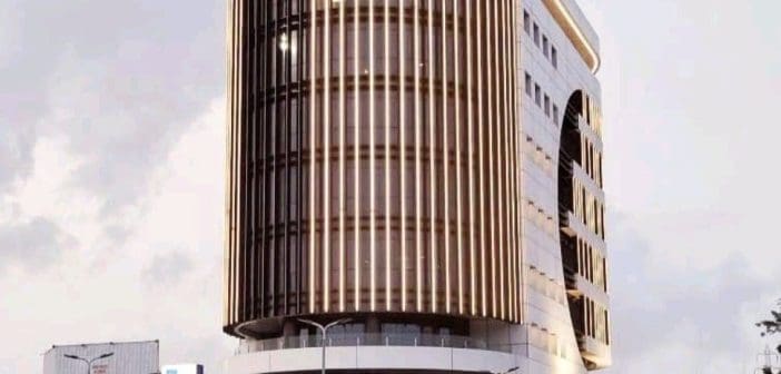Le nouveau siège de Coris Bank International flambant neuf à Abidjan en Côte d'Ivoire