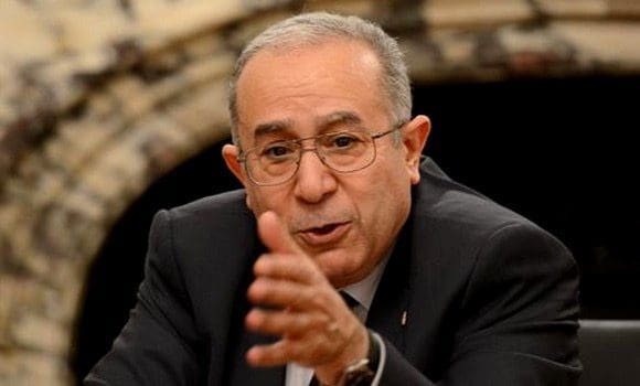 La junte algérienne gèle le commerce avec l’Espagne