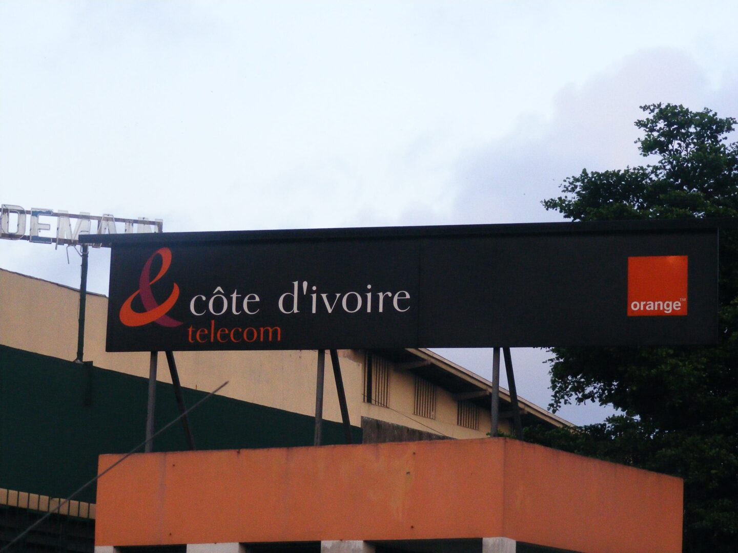 Abidjan va céder ses parts dans Orange en Bourse